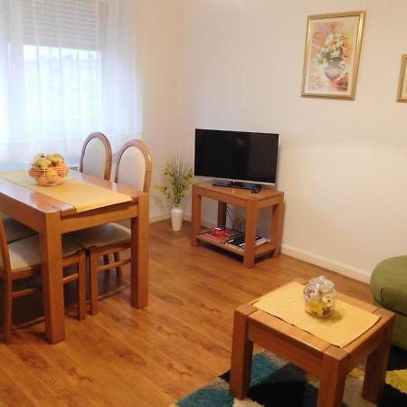 Apartman Ana Zupanja Eksteriør billede