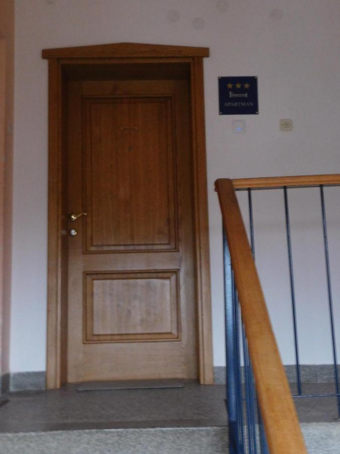 Apartman Ana Zupanja Eksteriør billede