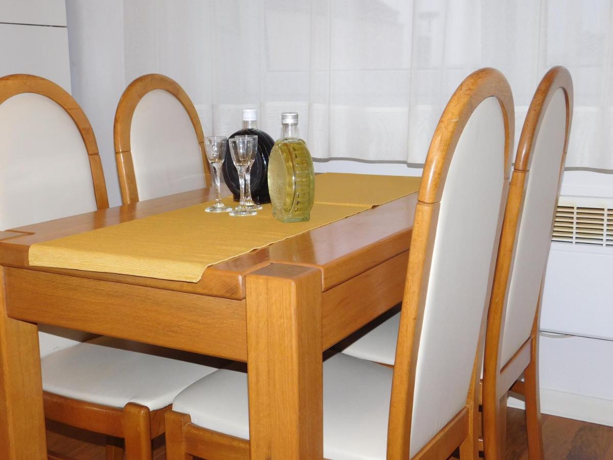 Apartman Ana Zupanja Eksteriør billede