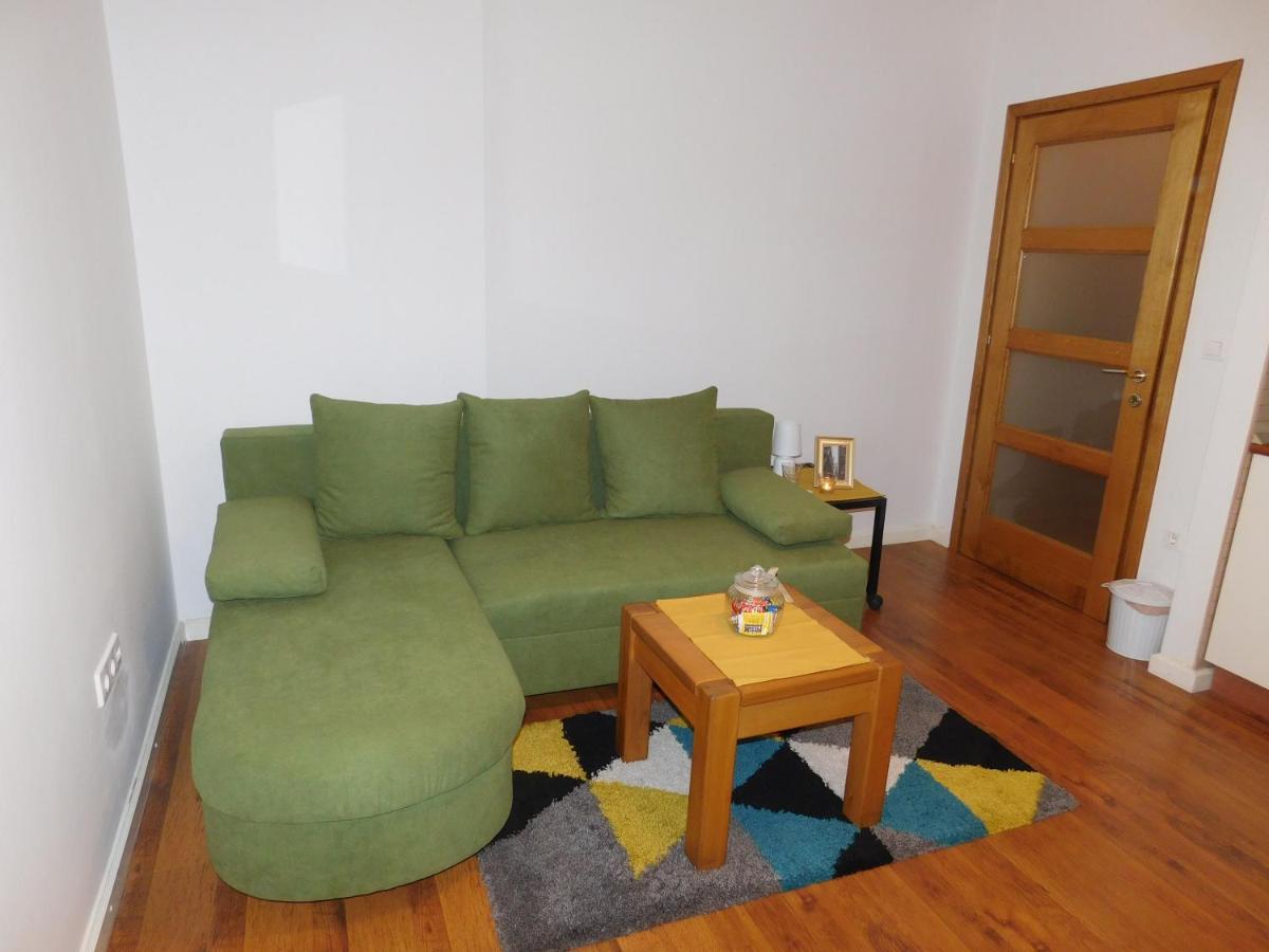 Apartman Ana Zupanja Eksteriør billede